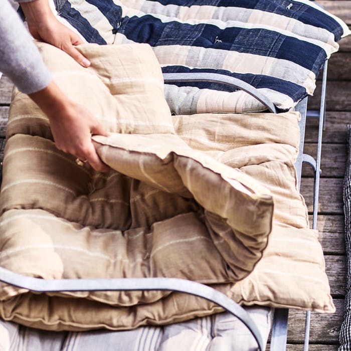 Ember Home Viene Funky Floral Mattress, £55