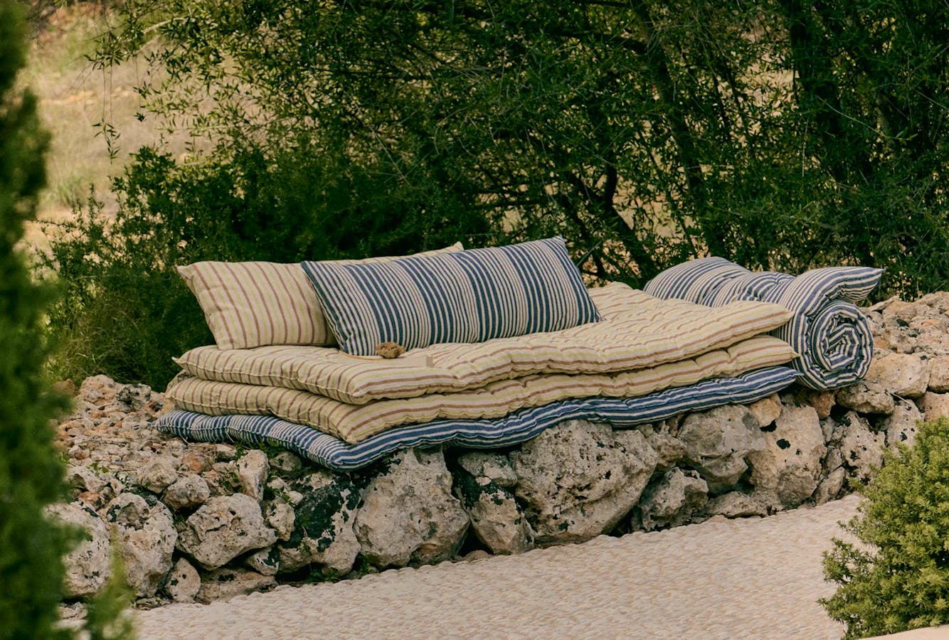 Outdoor Mattresses Toast