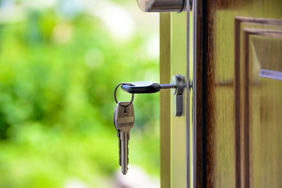 Buying A Property Chain Free Pexels-asphotograpy-101808 Copy