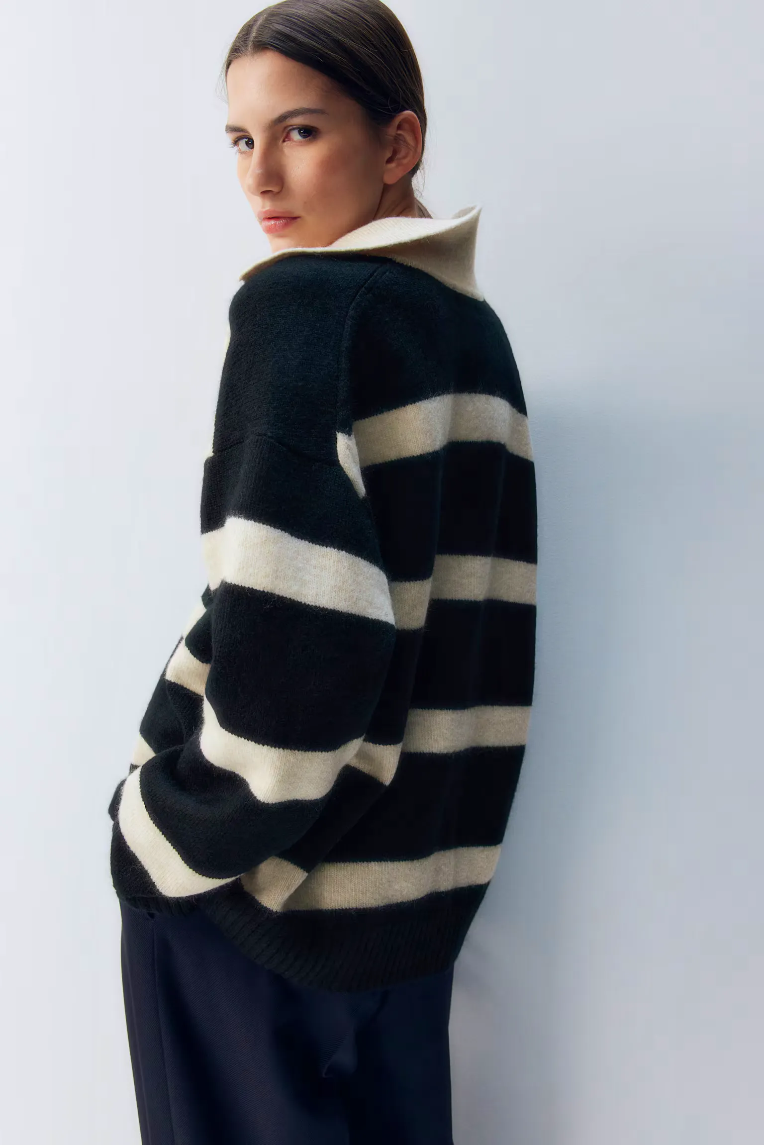H&M Fine-Knit Collared Jumper, £27.99
