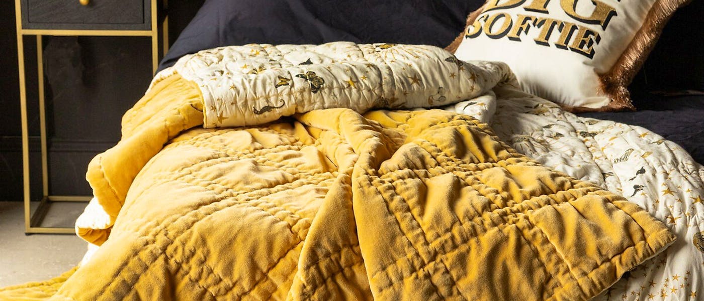 Vintage Rose Bedspread