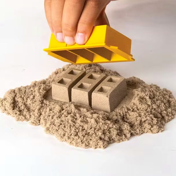 Kinetic Sand Spin Master Kinetic Sand Dig & Demolish Play Set, £14.99