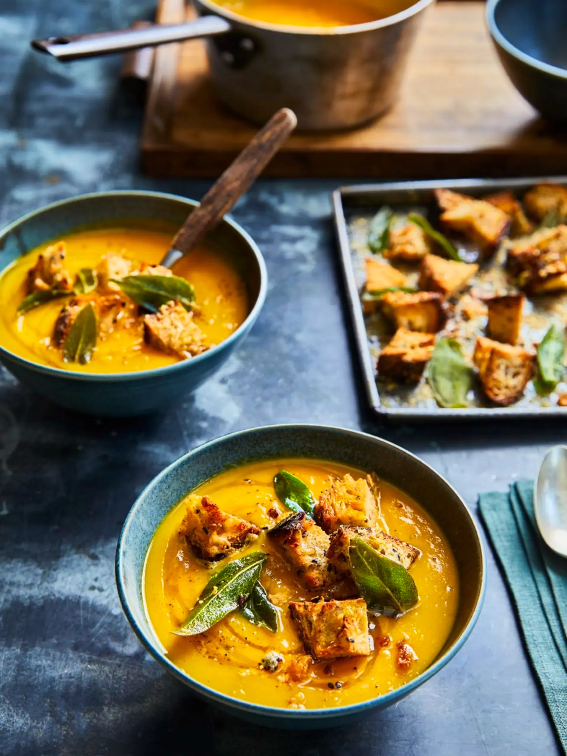 Easy Pumpkin Soup & Crunchy Croutons