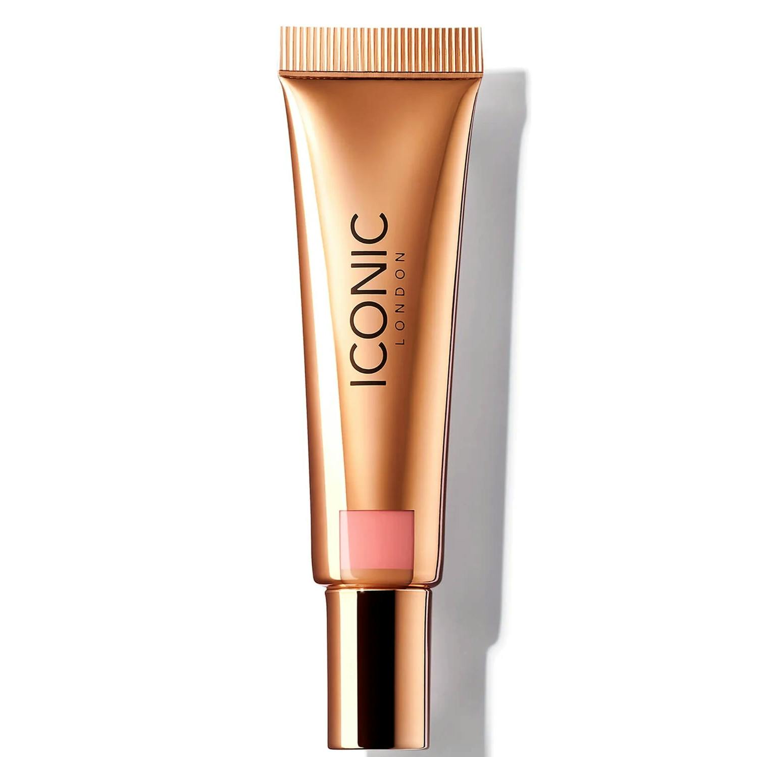 Iconic London Sheer Blush in Fearless Flush, £22