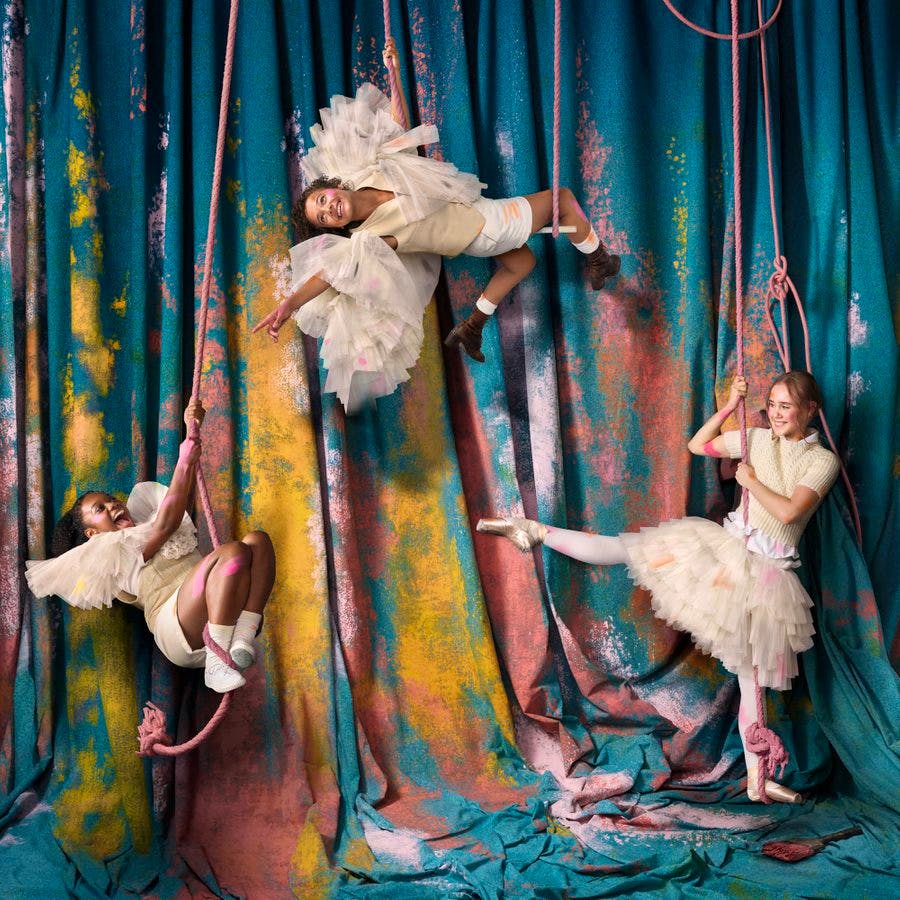 Ballet-Shoes-2025-National-Theatre-artwork2-2000x2000-1