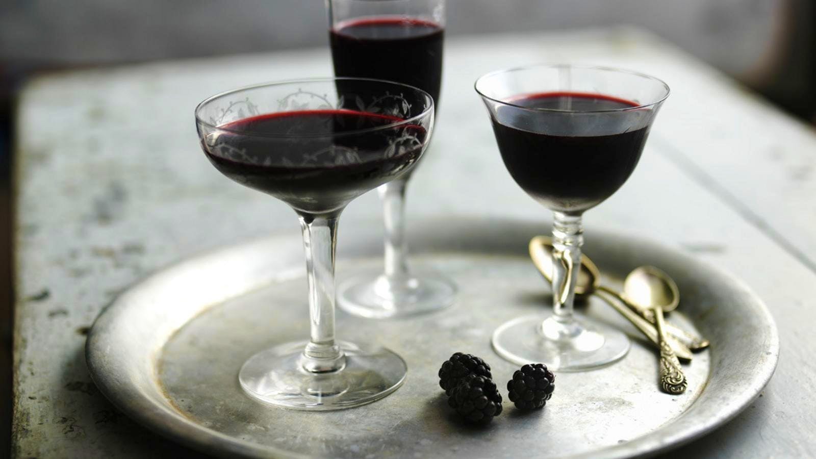 Sloe Recipes Bbc Food Valentine Warner Blackberry And Sloe Gin Jelly