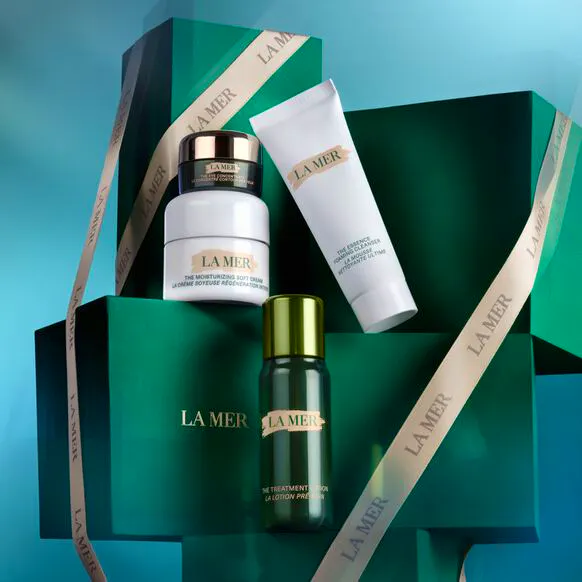 La Mer The Refreshing Balance Collection, £170 (worth £221)