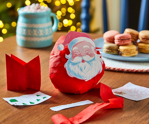 Santa Pass The Parcel