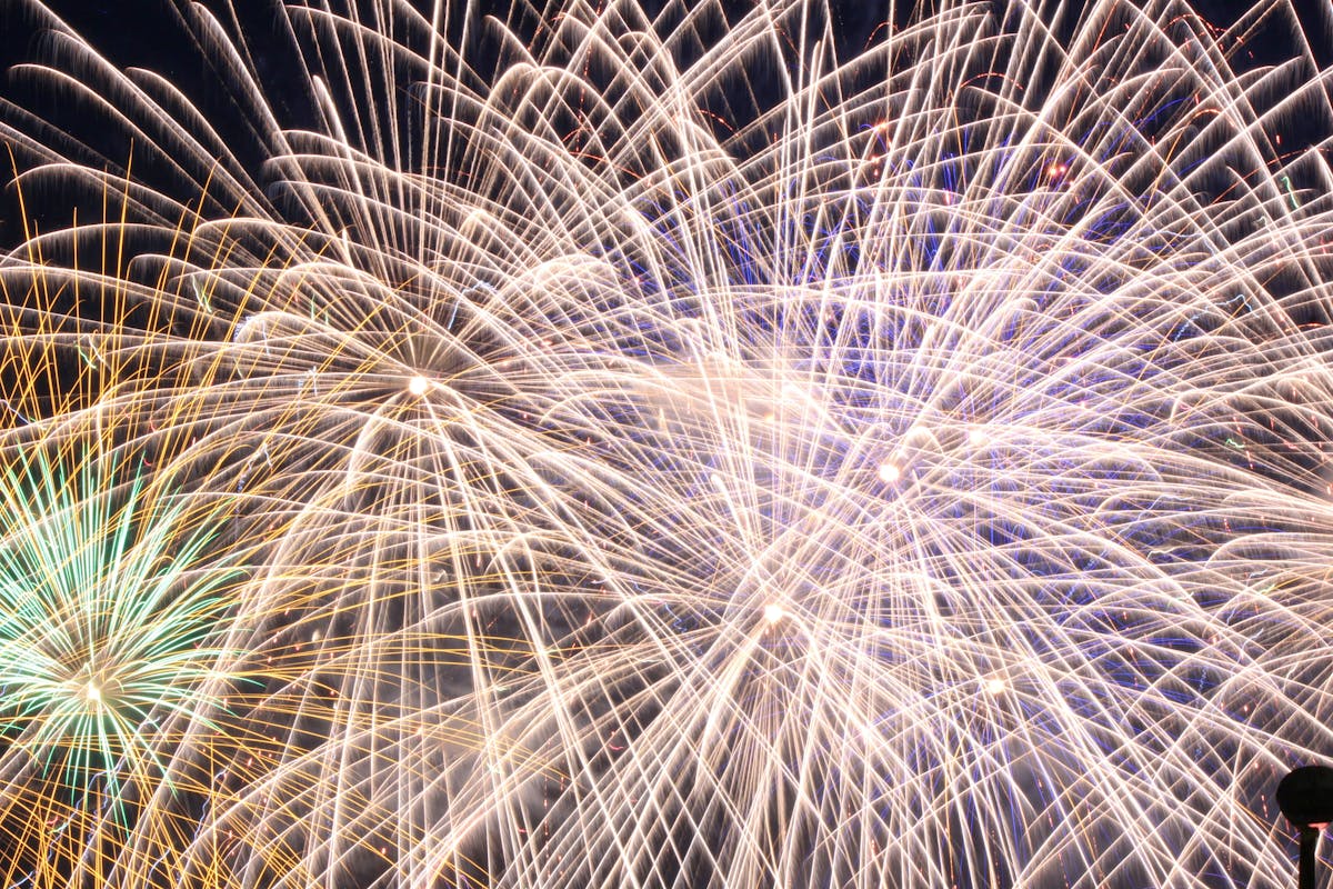 How To Throw the Perfect NYE Party