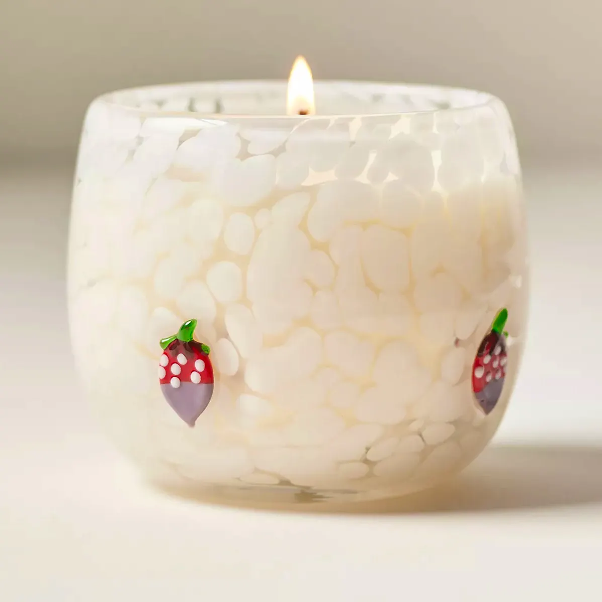 Anthropologie Chocolate Strawberry And Crème Valentine’s Day Icon Glass Candle, £36