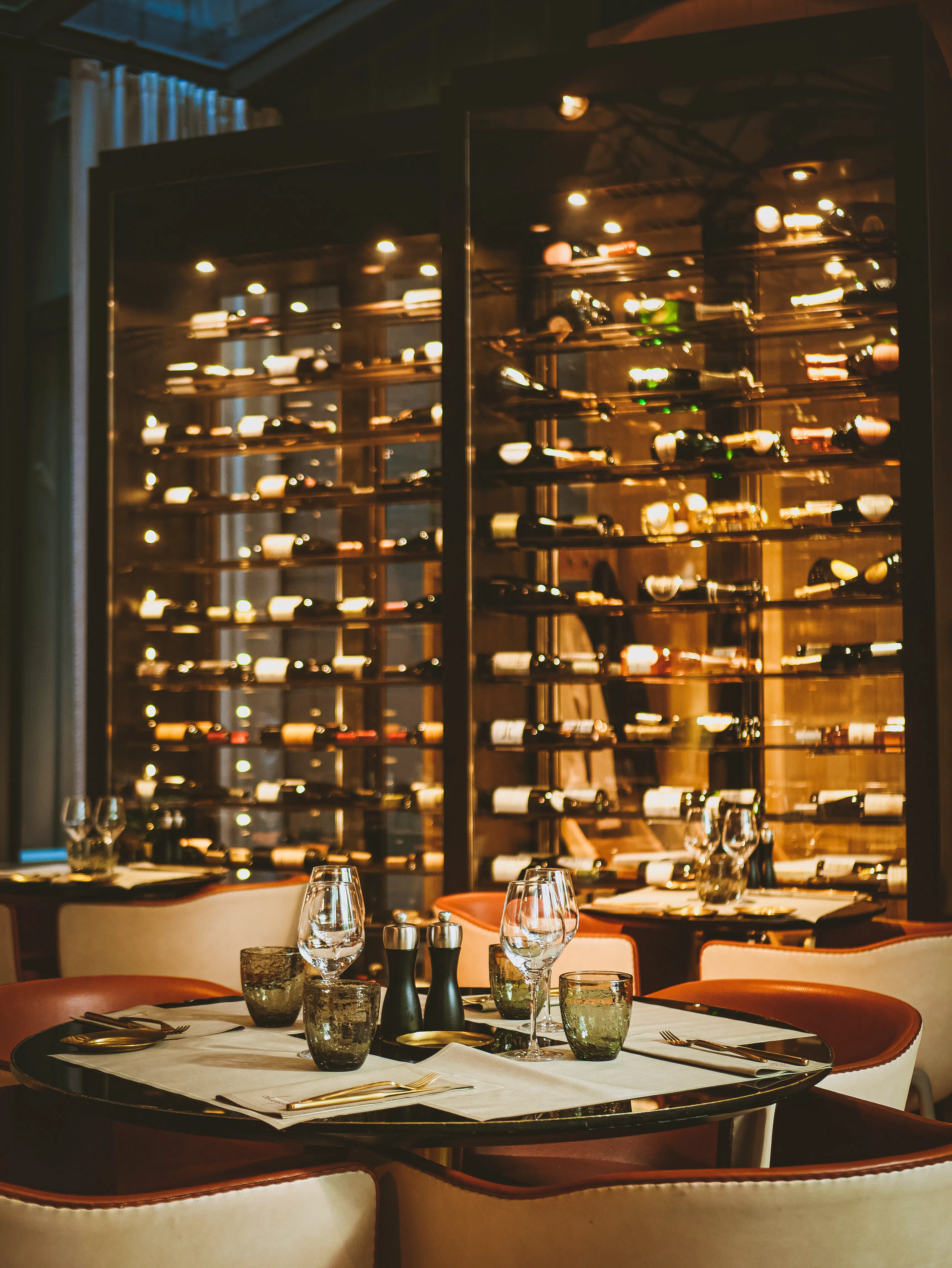 FOOD& DRINK Chiquette Restaurant