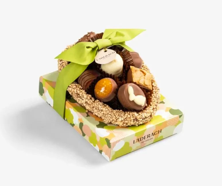 Easter Egg With Pralines 210g  Copy