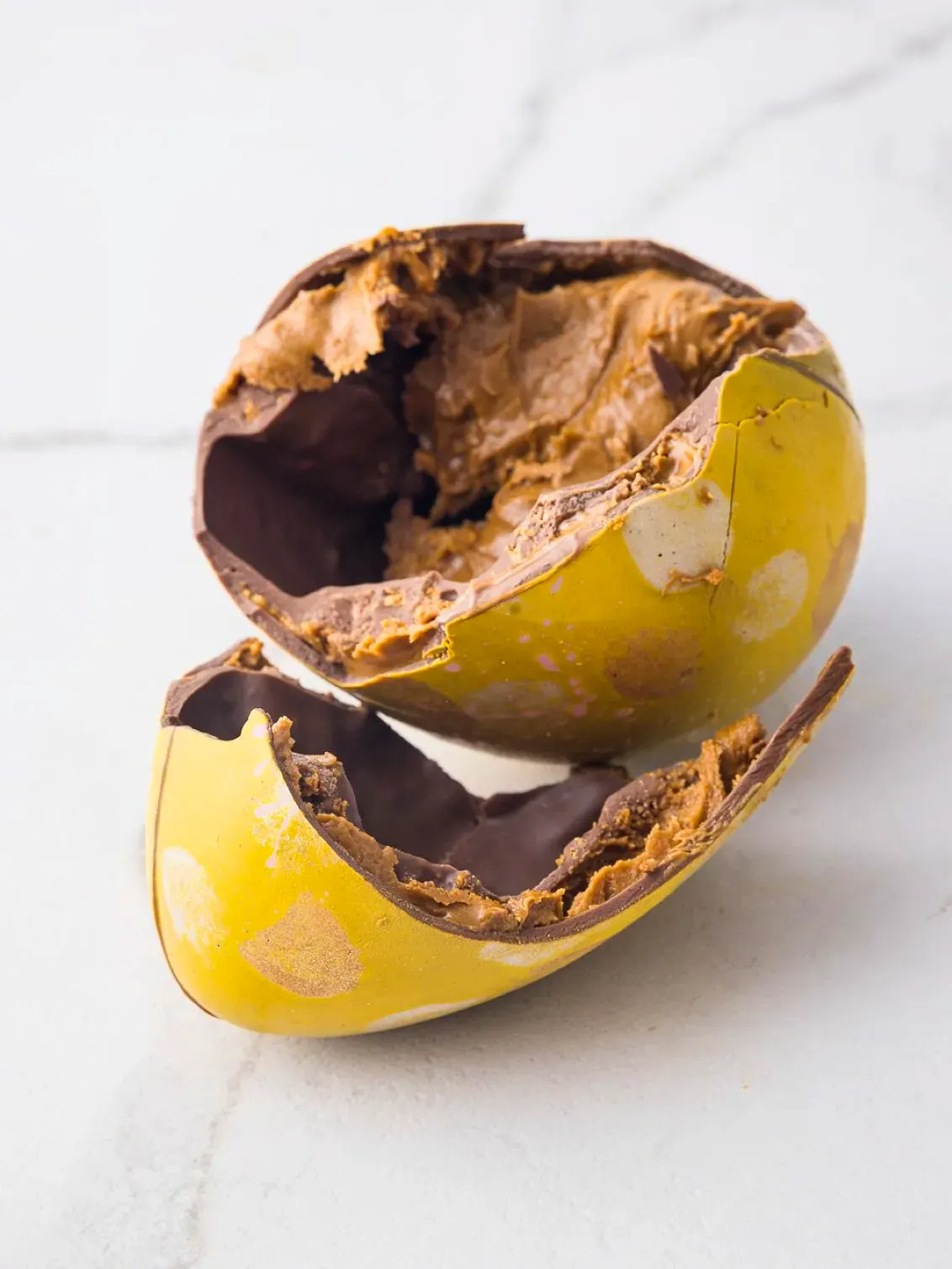 Easter Egg With Caramel And Biscoff Filling