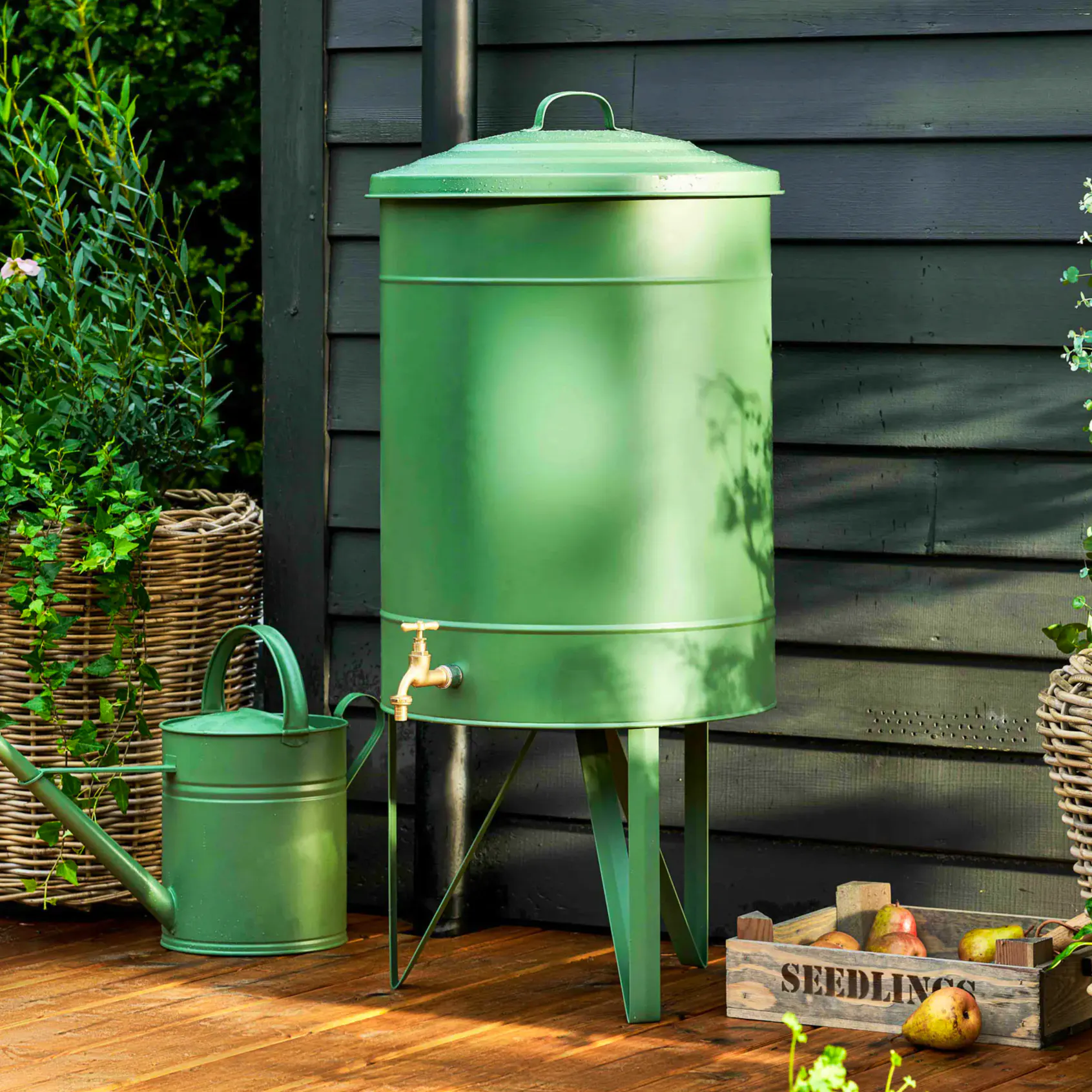 Garden Trading Classic Water Butt 100l Thistle Green, £176