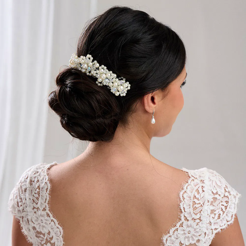 Pearls In Bridal Fashion Hair Accessories