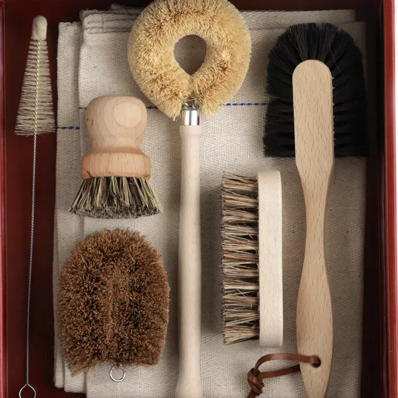 AG Hendy Scullery Set, £81.10