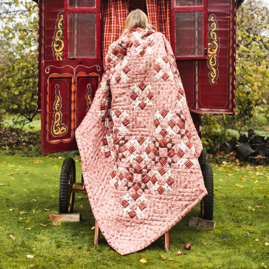 Projekt TYYNY AW Pivoine Quilt, With Luumu Check Backing, £480