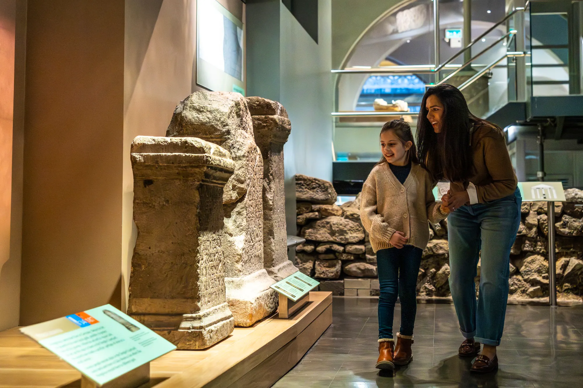 Friendly Faces Roman-Baths-Mother-and-Child-Looking-around-the-museum