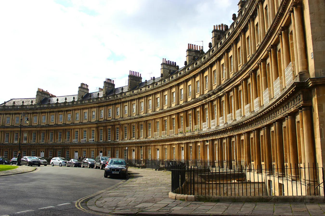 What To Do In Bath In May Lasma-artmane-iq5kbiunYF8-unsplash Copy