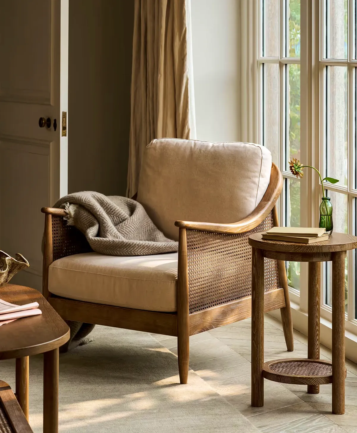 Garden Trading - Templecombe Rattan Armchair - Ash Wood, Oatmeal