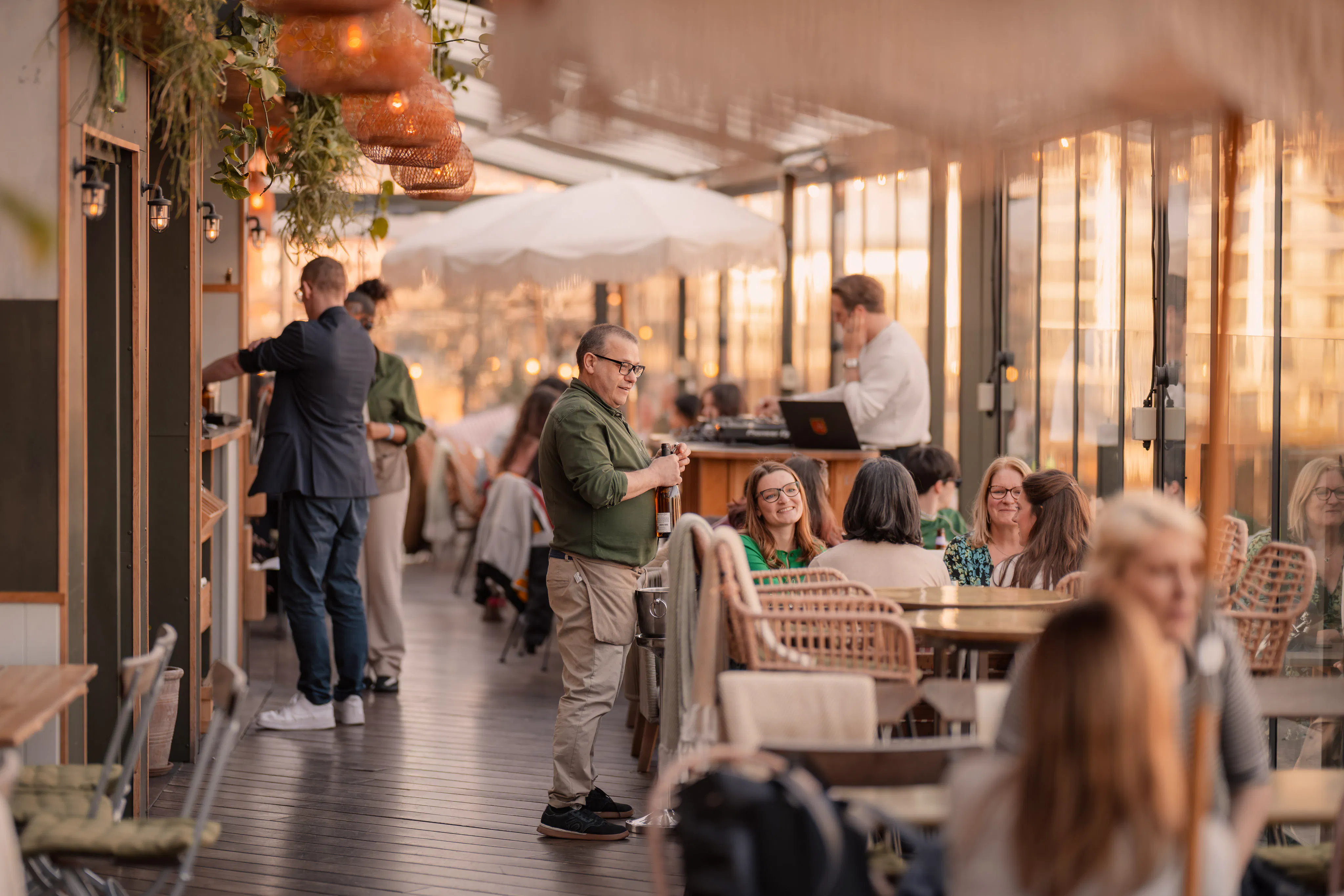 The Broadcaster Restaurant 8