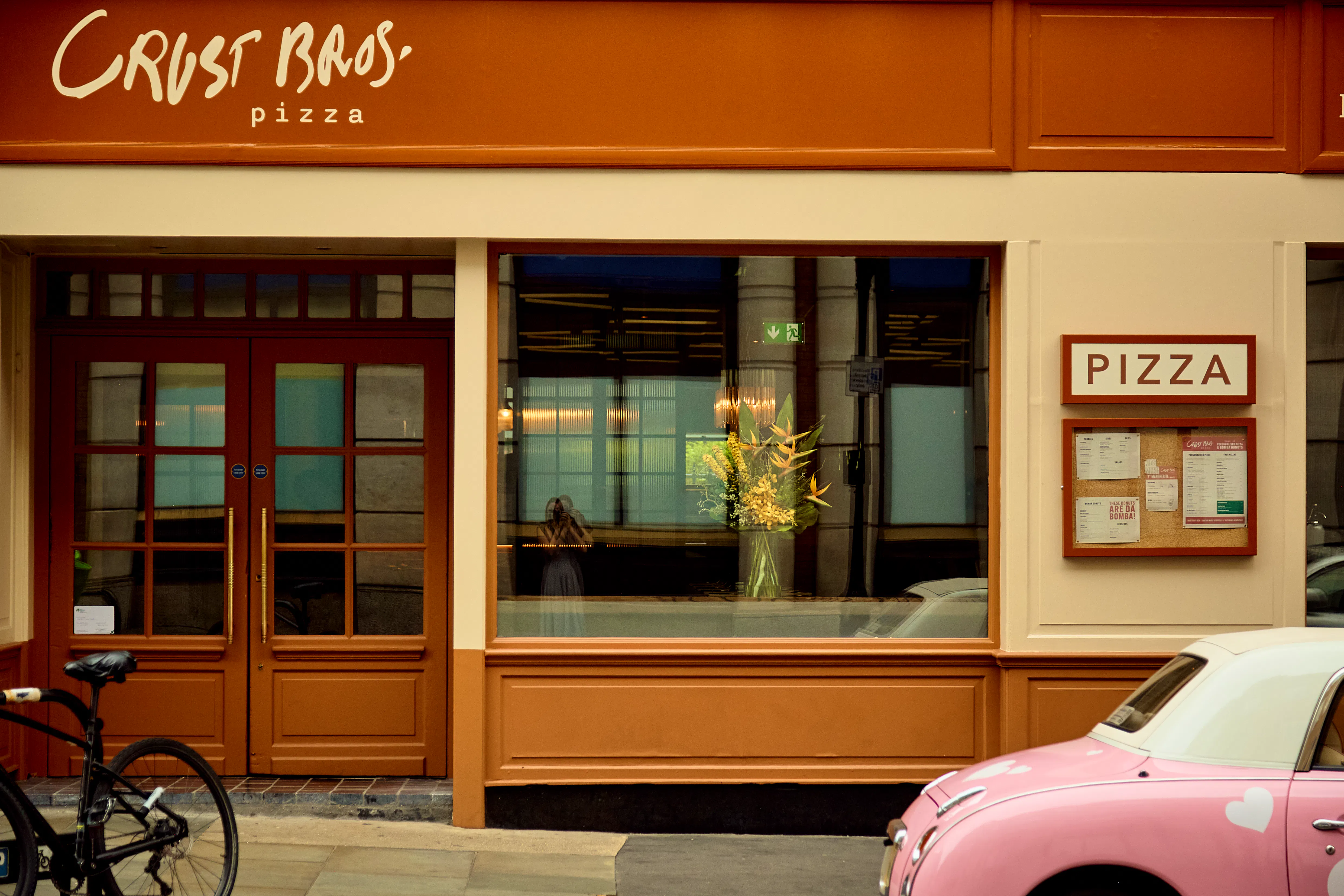 CRUST BROS exterior