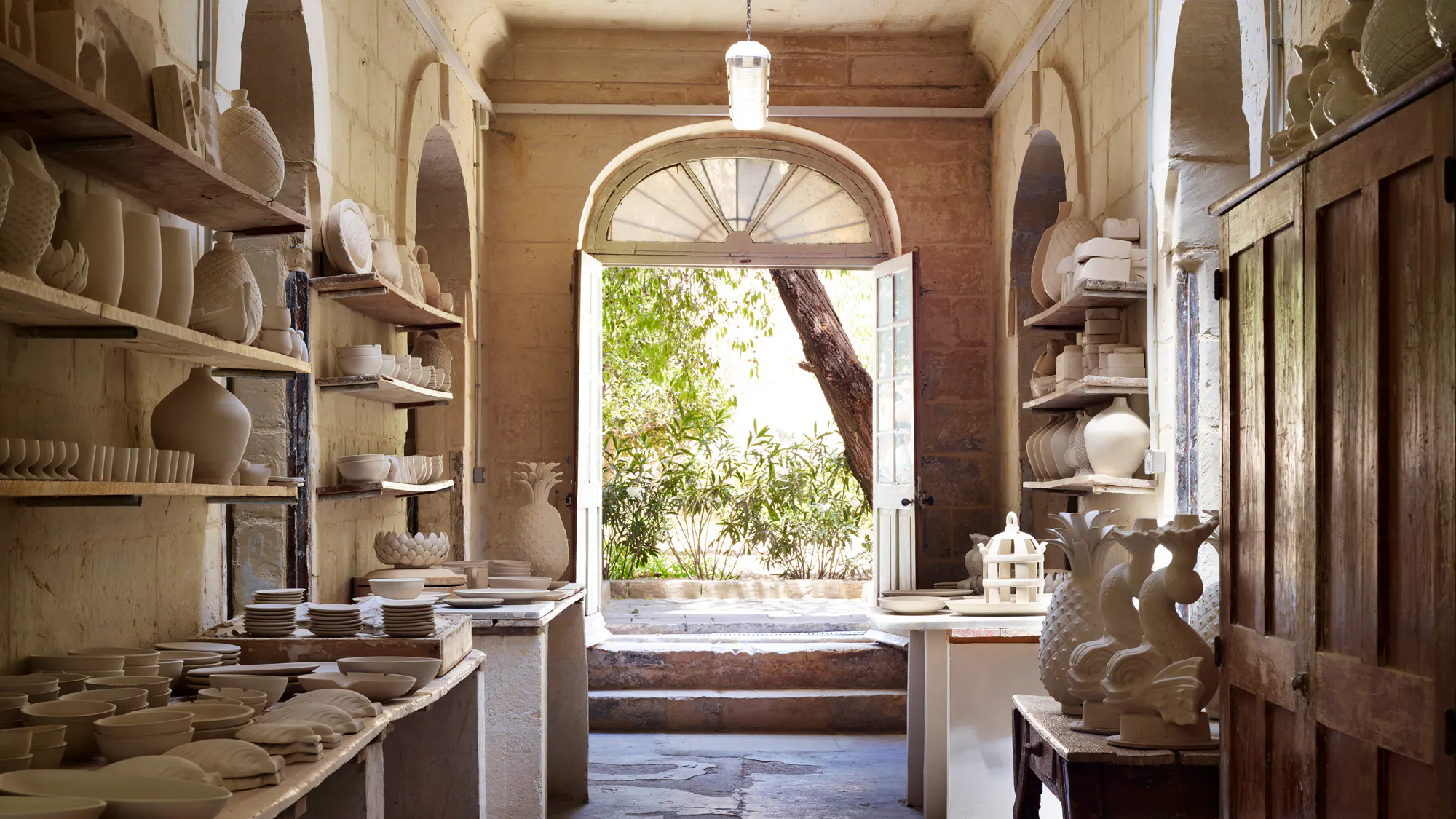 FAVE PLACE IN MALTA  _Villa Bologna Pottery302443 V6