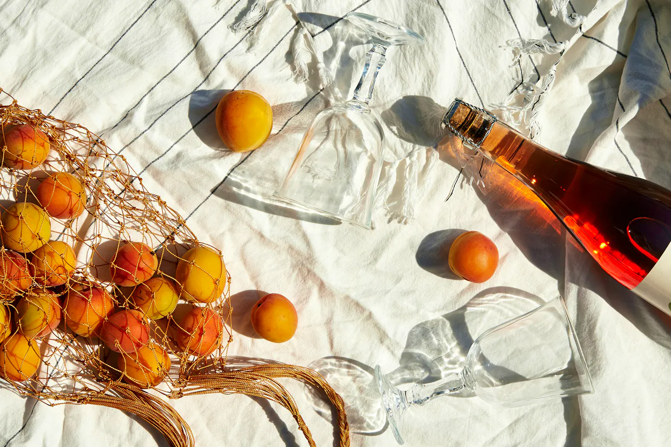 Aperitivo Hour Nadya-spetnitskaya-xrZw86L1jnM-unsplash Copy