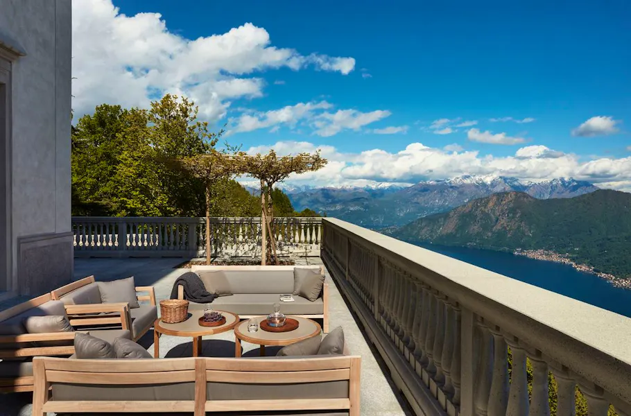 Outdoor Veranda, Lux Travel Book Lake Como Views