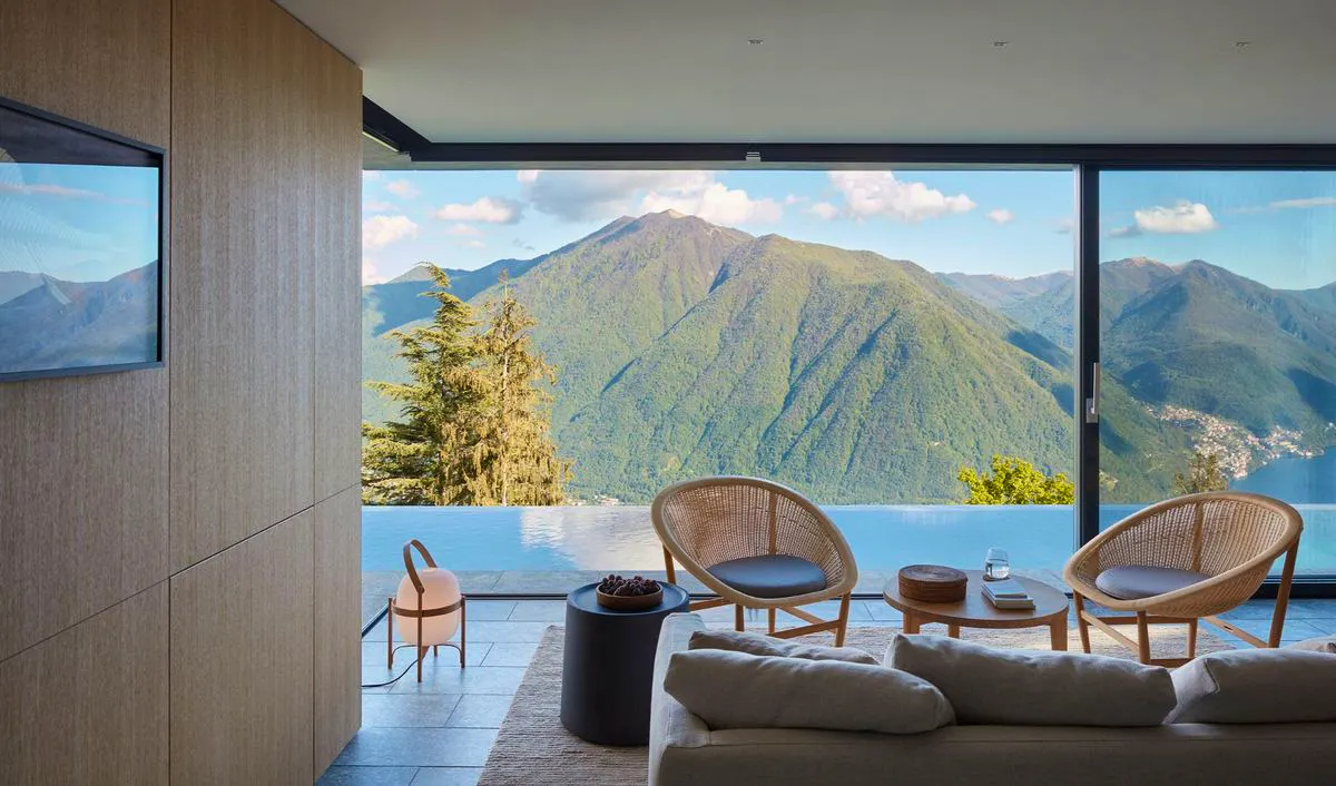 Luxury Villa Lounge With Lux Travel Book Lake Como Views