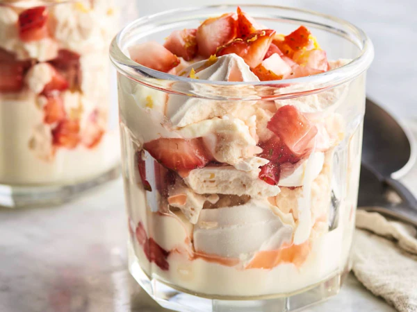 Easy Strawberry Eton Mess