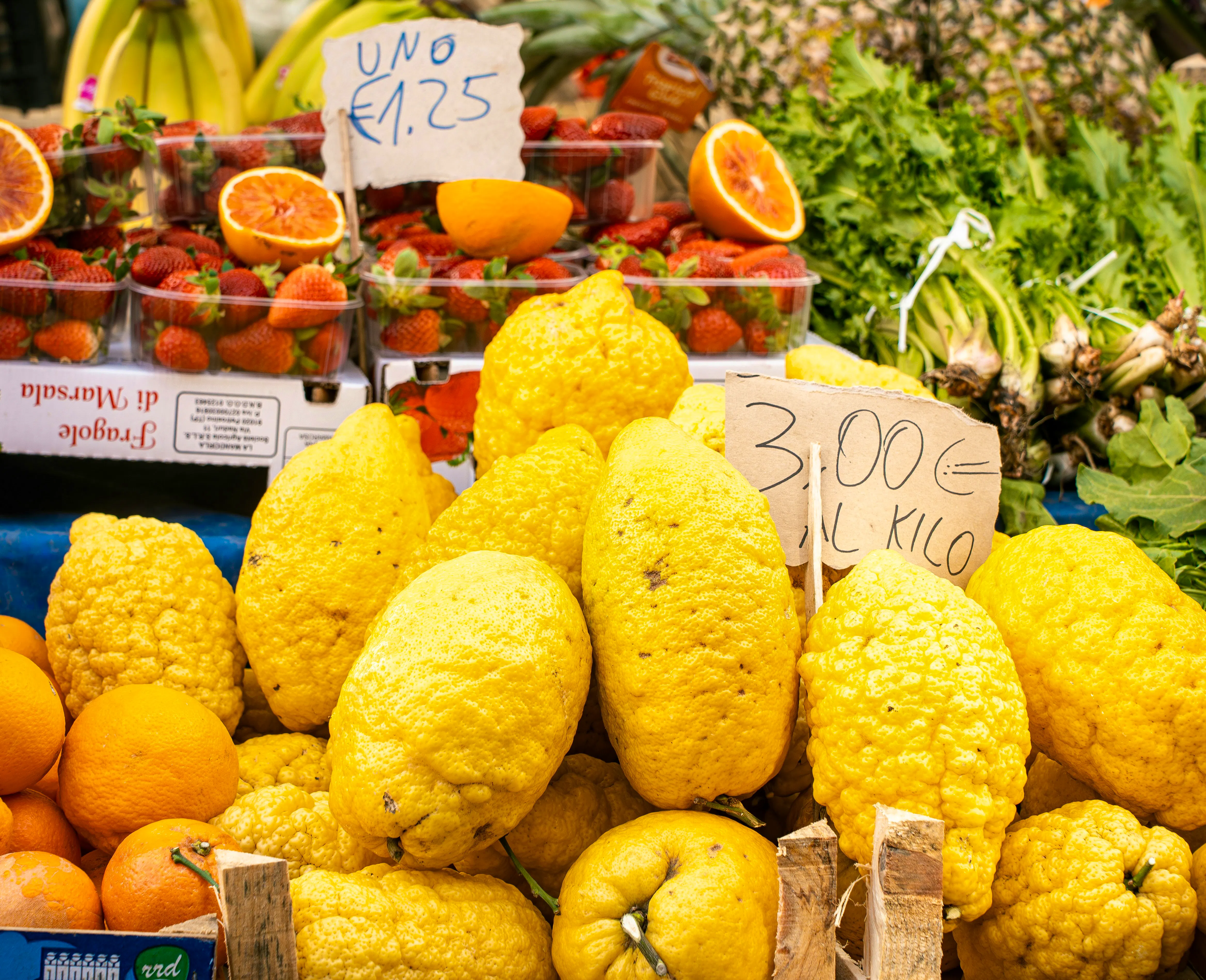 101 Solo Hols Sicily - Dimitar-meddling--QZ0QLqesqI-unsplash