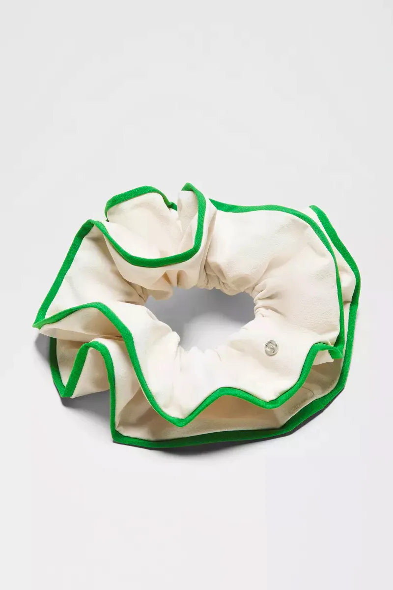 Lululemon Uplifting Scrunchie, £18