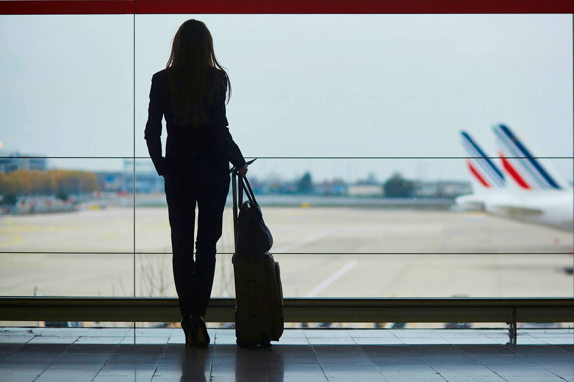 Airport Outfits Getty-images-PojilqnkdKE-unsplash Copy