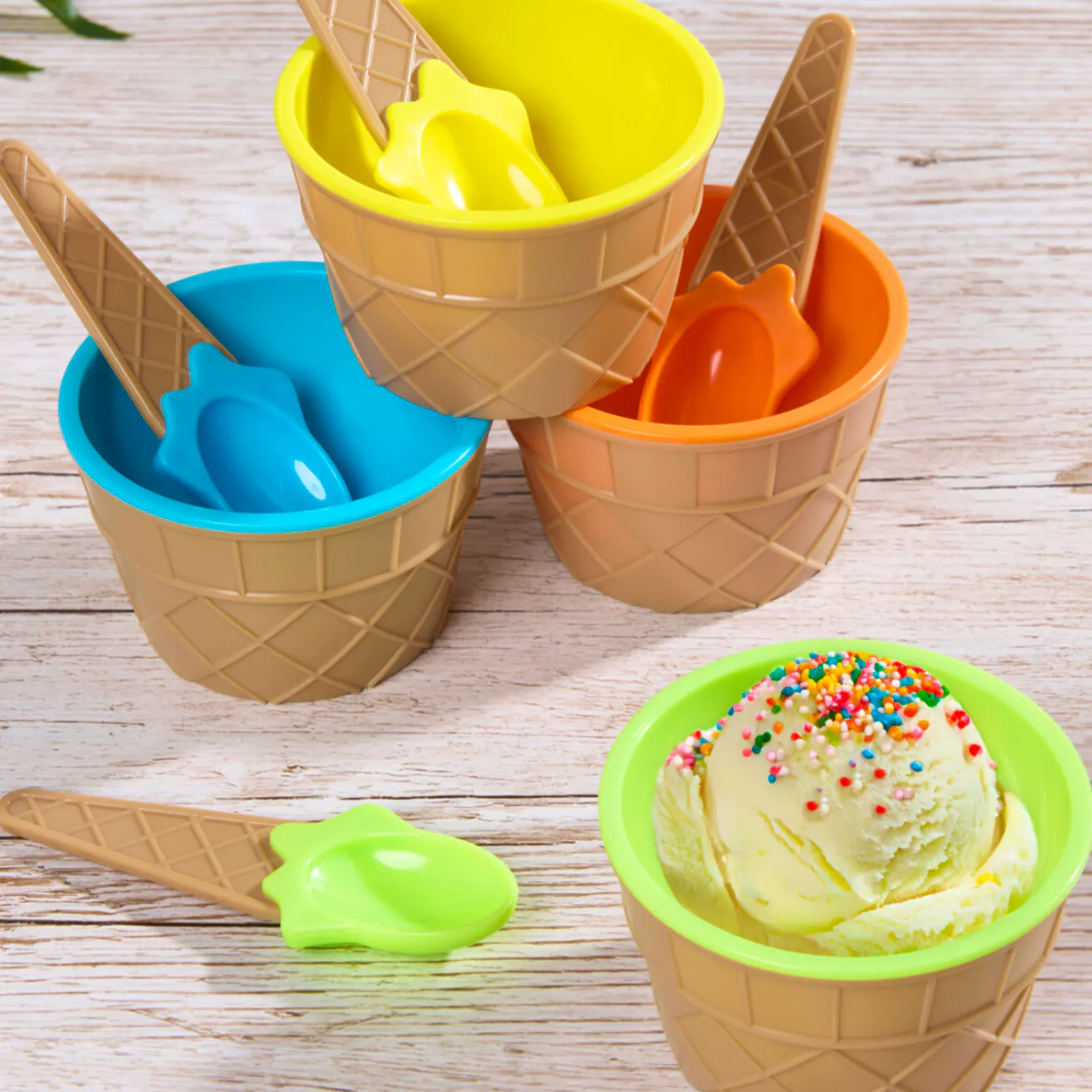 The Range Pack of 4 Summer Living Ice Cream Bowls with Spoons, £3.49