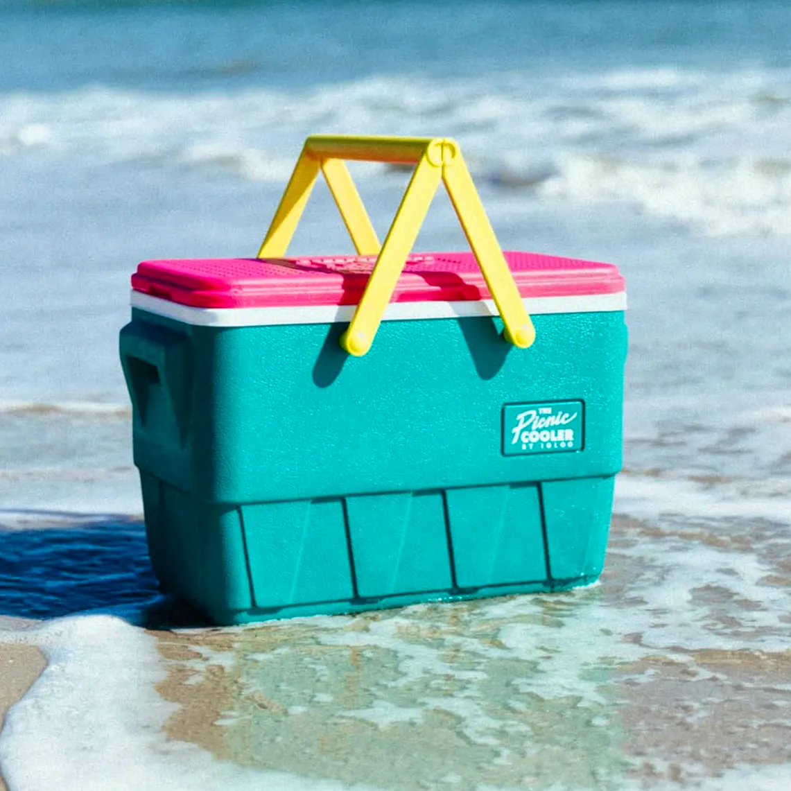 Igloo Special Edition 25 Quart Full Sized Picnic Basket, £75.99