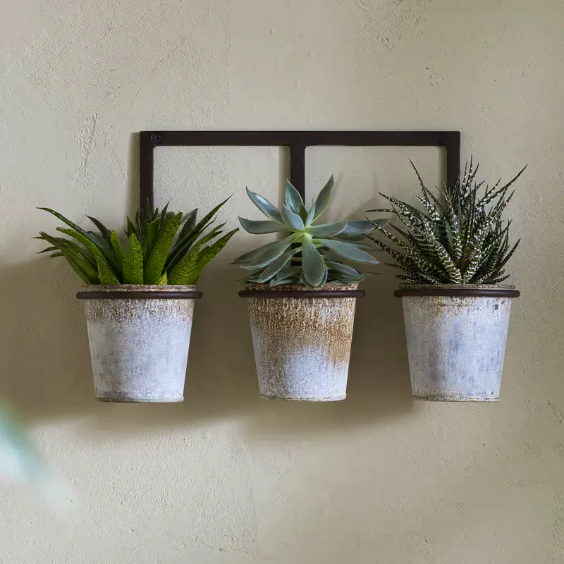 Tukana Triple Wall Hung Planter – Zinc £28