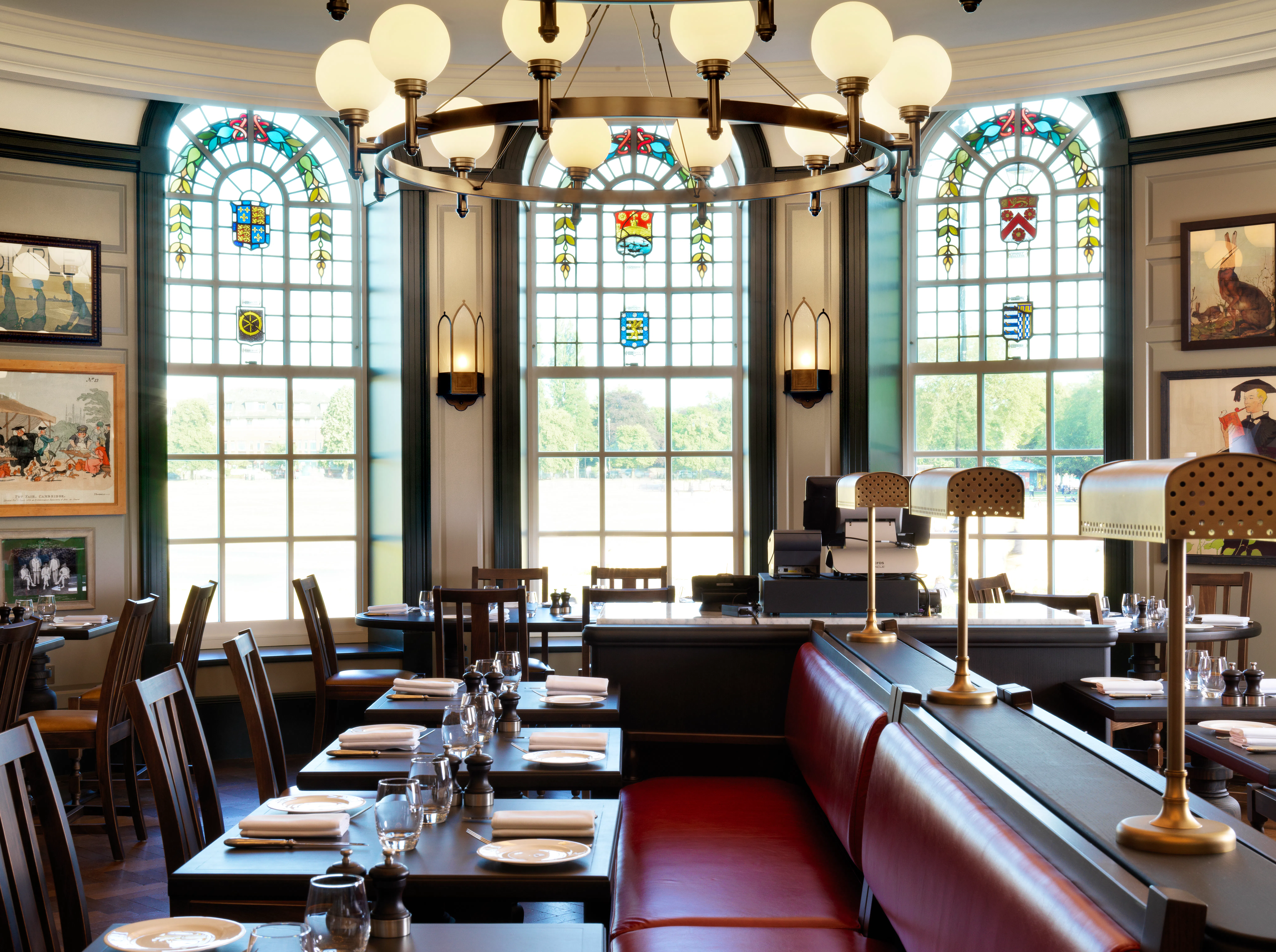 PT_Restaurant View Of Windows _HighRes
