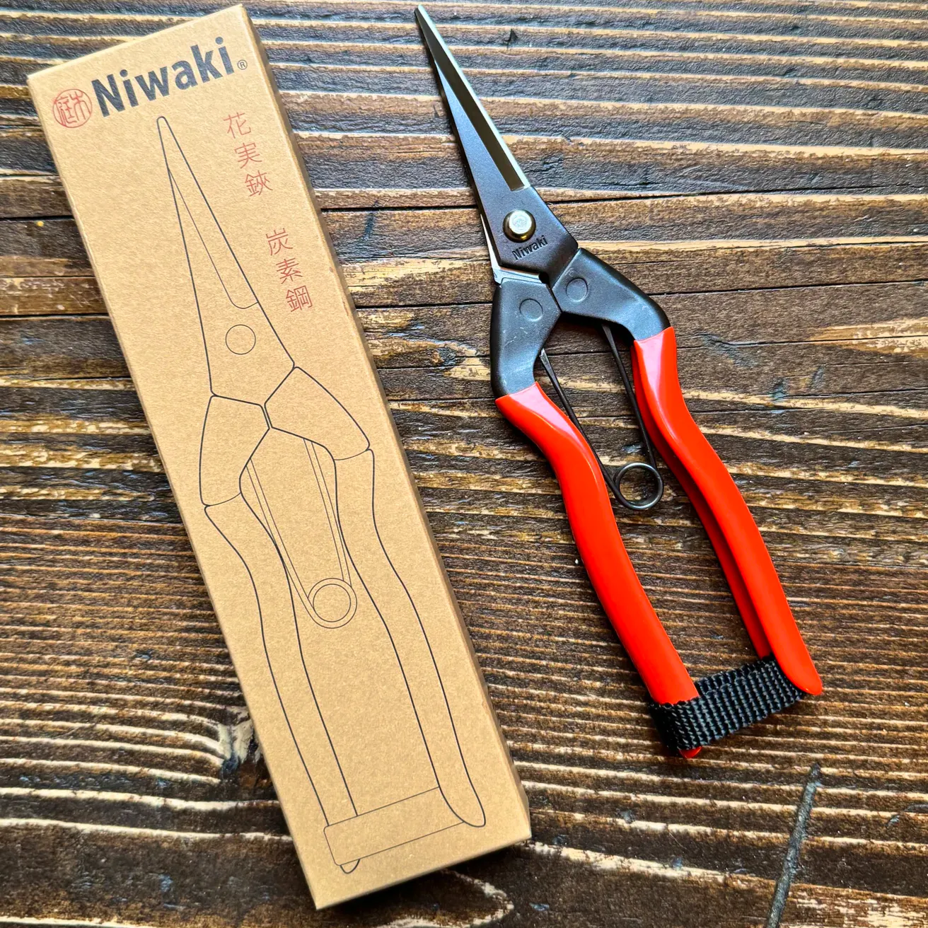 Grow Urban Niwaki Garden Snips, £18