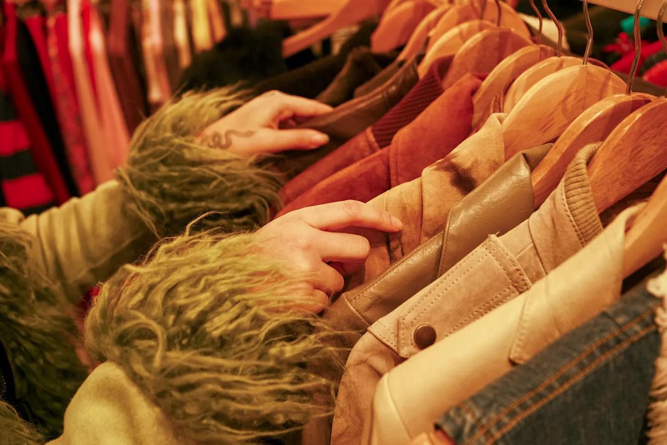 Best Vintage And Second Hand Clothes Stores Uk Fellipe-ditadi Unsplash
