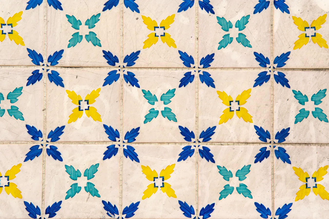 Hand Painted Tiles M-fwJSOjvYFAg-unsplash Copy
