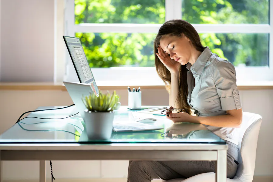 Tiredness Getty-images-KOaQUpEN30Y-unsplash Copy