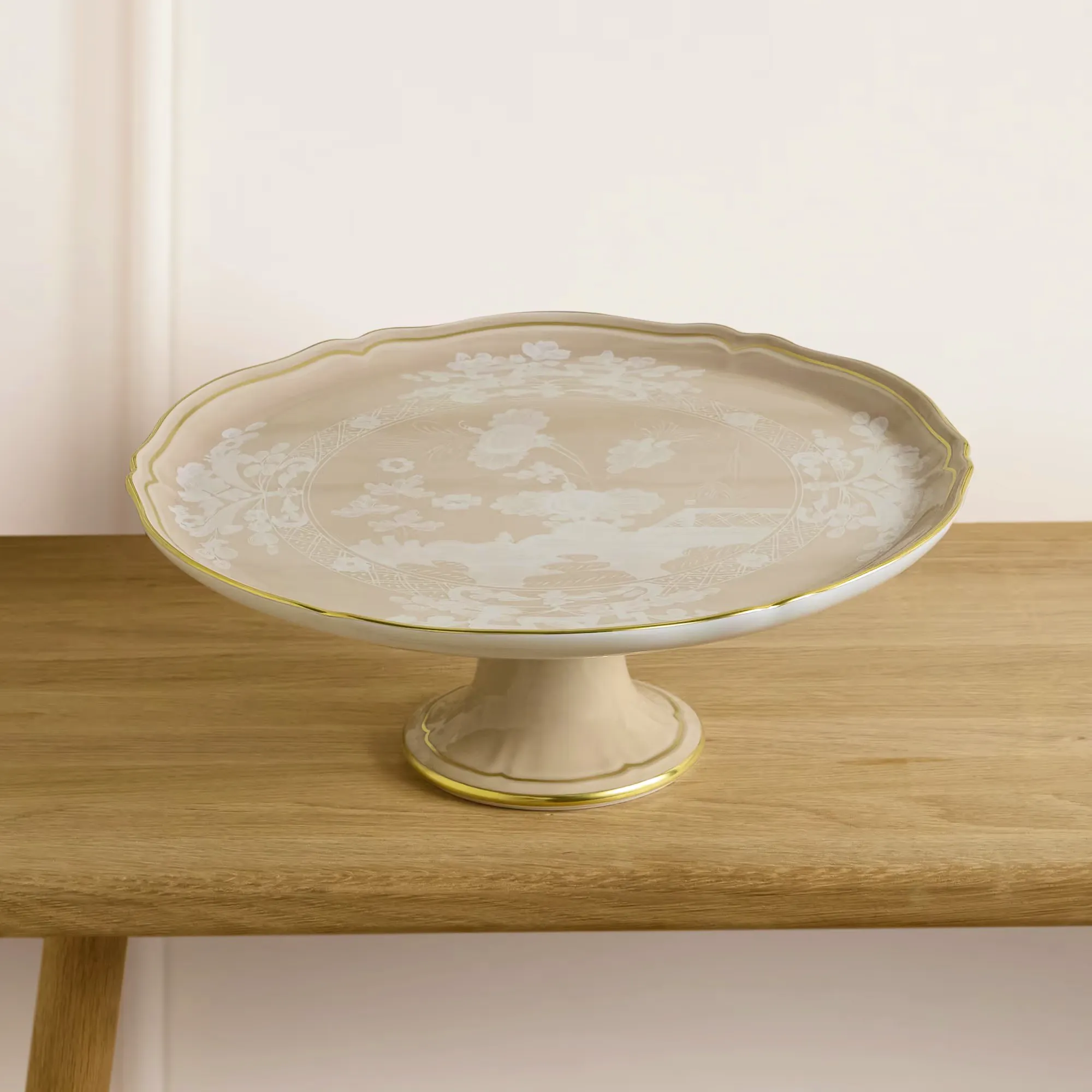 Ginori Oriente Italiano Porcelain Cake Stand, £425