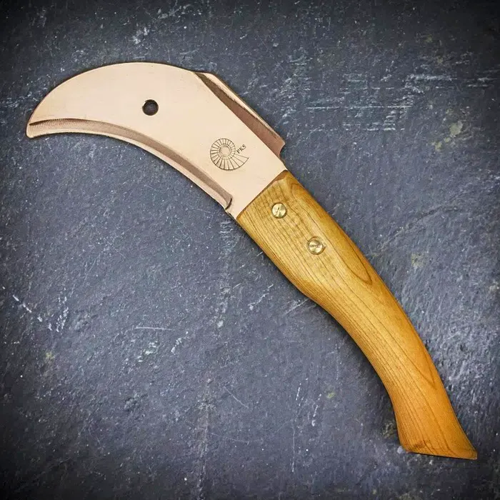 Farrar & Tanner PKS Bronze Tucana Sickle, £125