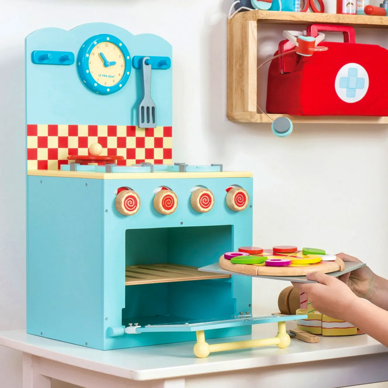 Le Toy Van Orginal Kitchen Oven and Cooker Set, £69.95