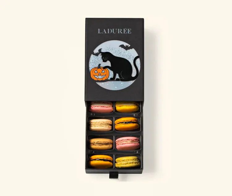 Halloween Cakes Laduree Macarons 1