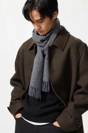 Uniqlo 100% Cashmere Scarf, £49.90